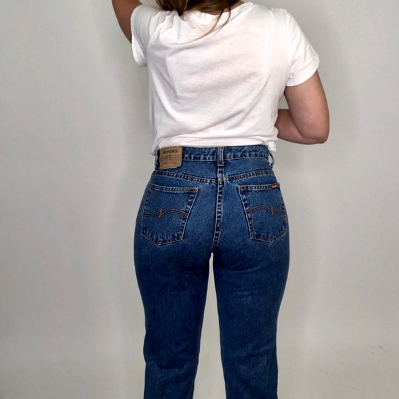 straight leg mom jeans